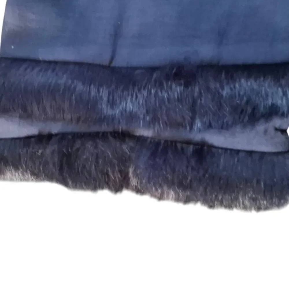 Nordstrom Vintage Italian Silk Scarf with Rabbit Fur Trim – Navy Blue